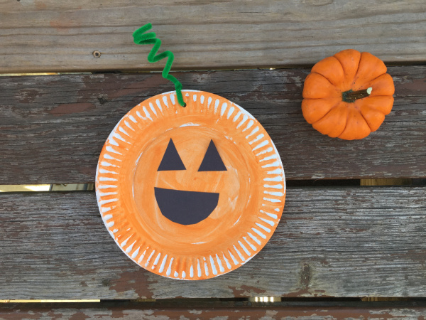 Halloween pumpkin craft - an alternative to trick or treating this year